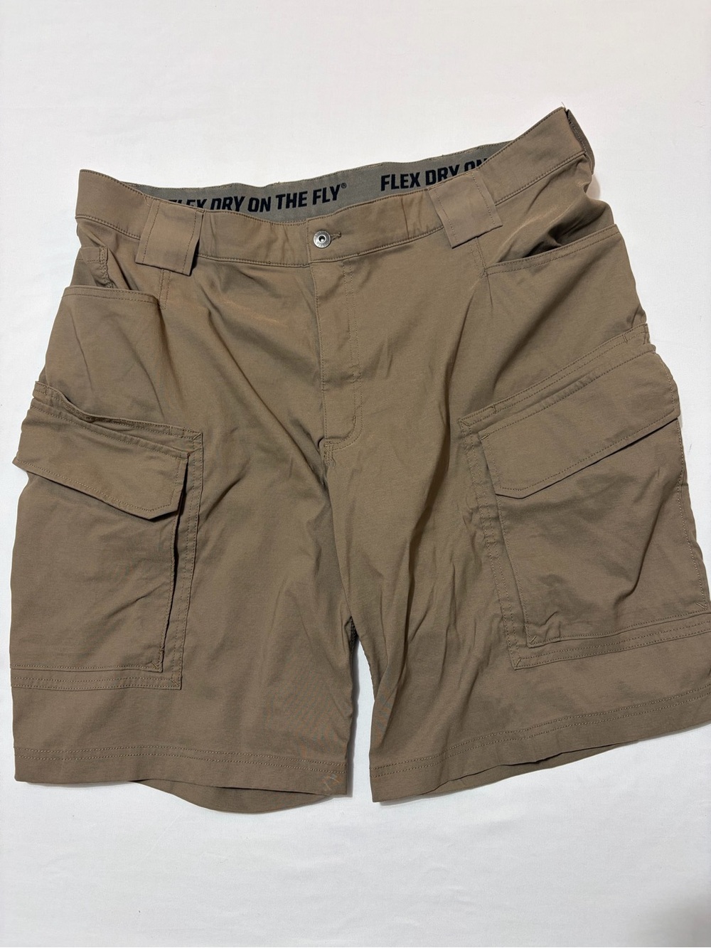 Duluth Trading Co Flex Dry On The Fly Cargo Shorts Men 40 Relaxed Tan Utility